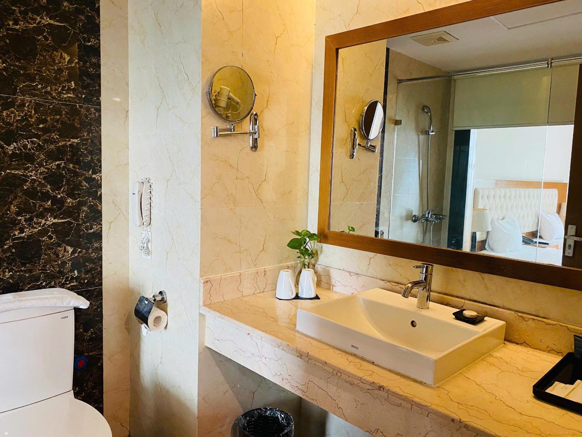 Muong Thanh Cua Dong Hotel Vinh Dış mekan fotoğraf